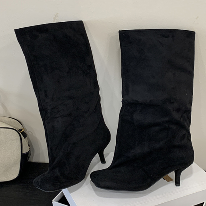 High Knee Heel Boots - รองเท้าบูทผู้หญิงทรงหุ้มข้อ สไตล์พังก์ ปลายมน ส้นบาง เซ็กซี่ ทันสมัย