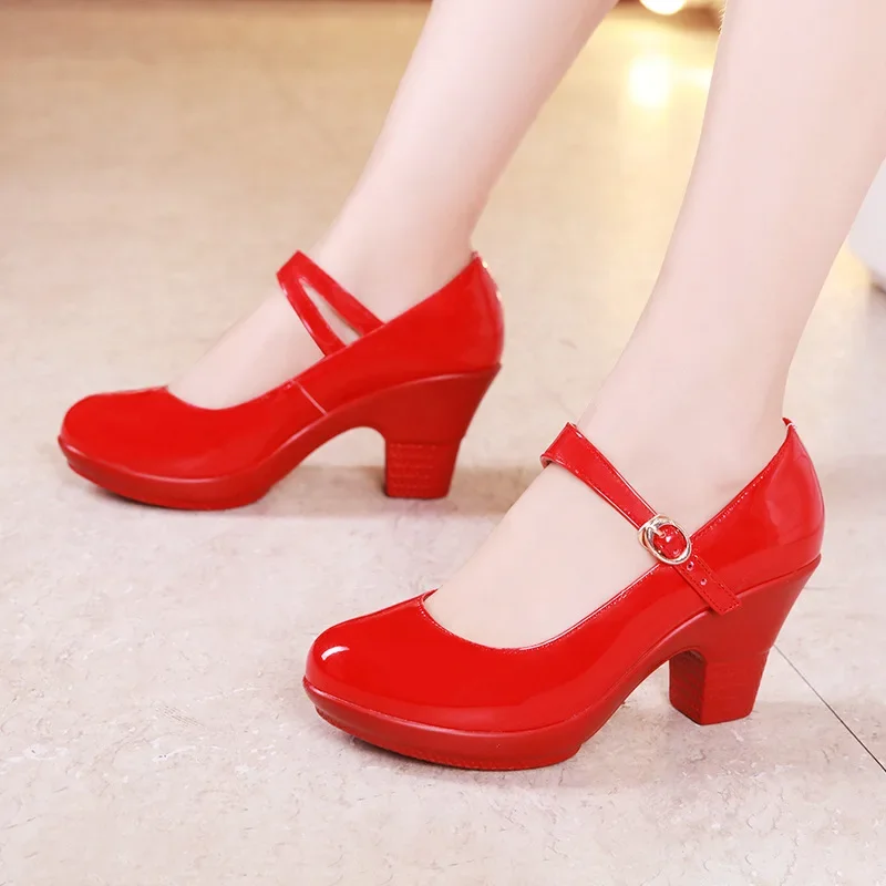 Patent Leather Pump - รองเท้าส้นเตี้ยแบบ Mary Janes ไซส์เล็ก 32-43 ส้นหนาปานกลาง