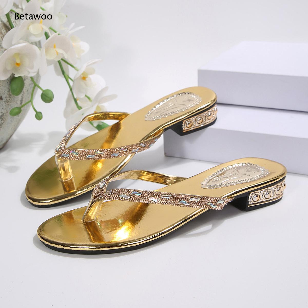 รองเท้าแตะส้นเตี้ยประดับเพชรเท - Gold Chain Sandal บทวิจารณ์และราคา