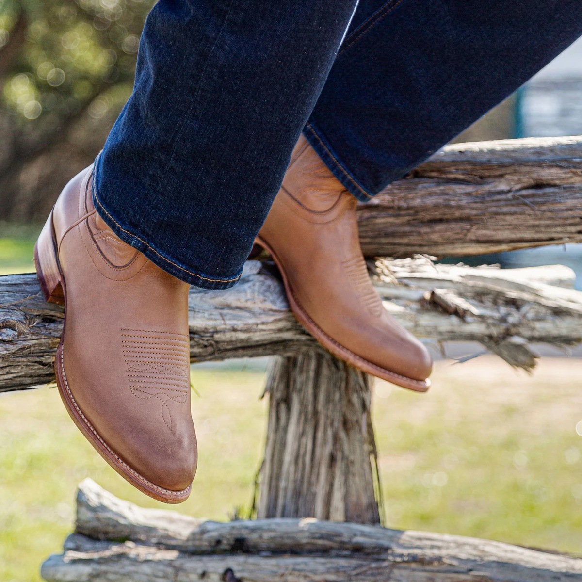 รองเท้าบูทหนังสีดำแบบมีหัวเข็ม - Women'S Shoes Chelsea บทวิจารณ์และราคา