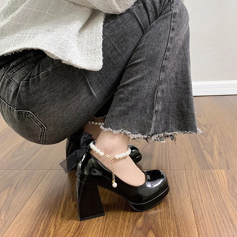 รองเท้าส้นสูงผู้หญิงหรูหรา ดีไ - Patent Leather Pump บทวิจารณ์และราคา