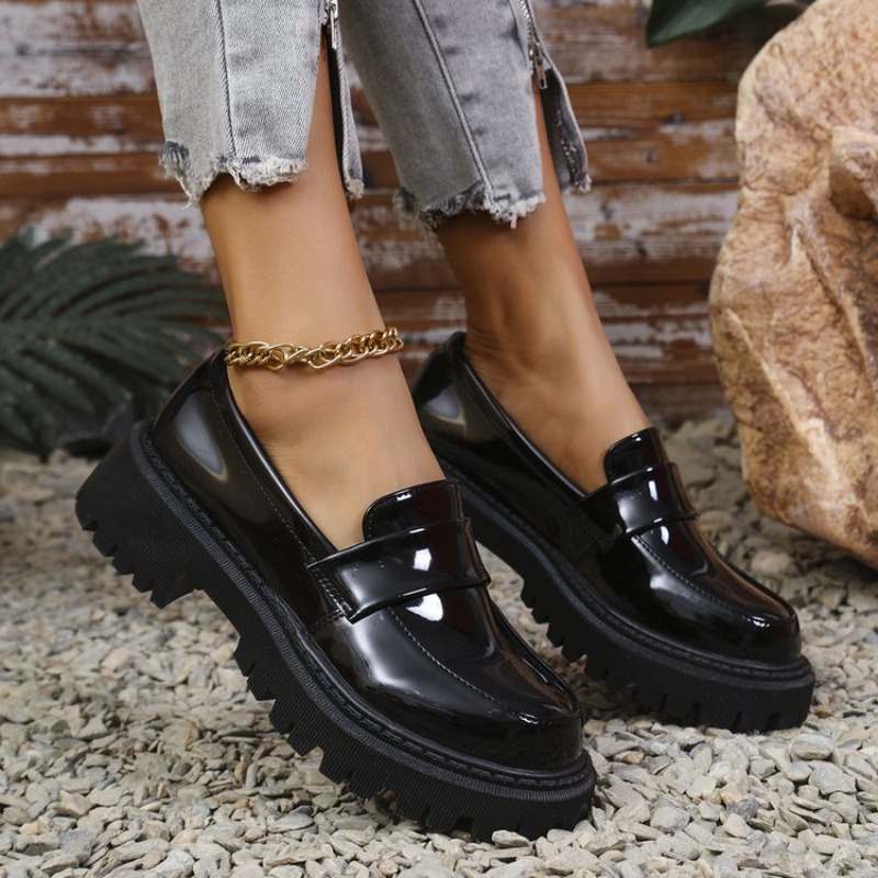 สิทธิบัตรหนัง Med Heel รองเท้า - Patent Leather Pump บทวิจารณ์และราคา